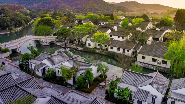 绍兴大禹开元观堂 | 一镇一酒店，住进90㎡庭院别墅，玩250㎡儿童乐园，尝绍兴特色黄酒，畅游泳池，享多样亲子体验文化体验，有效期至年底！