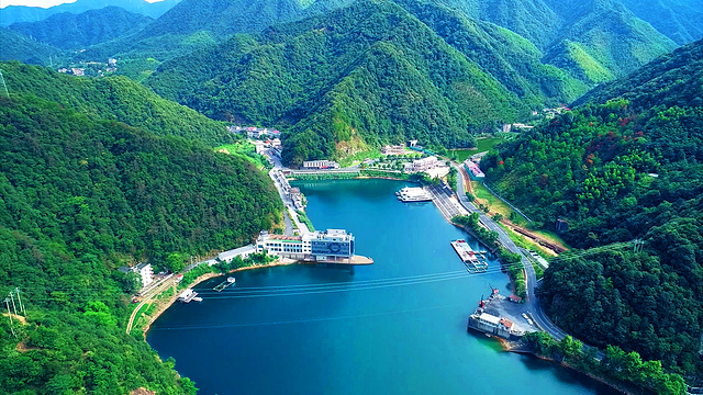 千岛湖36都摄影酒店  |  高性价比全湖景酒店，老式徕卡设计外观，摄影主题，270°环视千岛湖山水美景，暑期中秋可订！