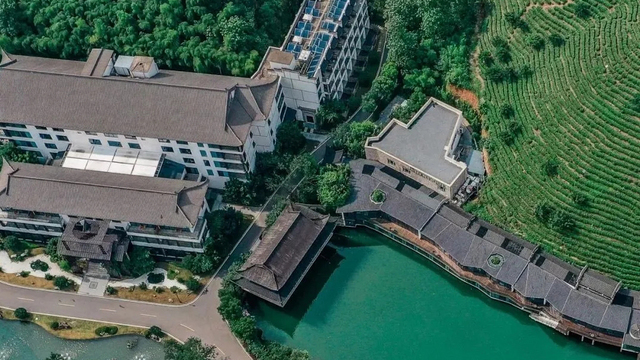 安吉涵田度假村  |  泡竹海温泉，畅玩室内外儿童乐园和小动物园！带娃撒欢于2000亩茶园深处的亲子度假村！