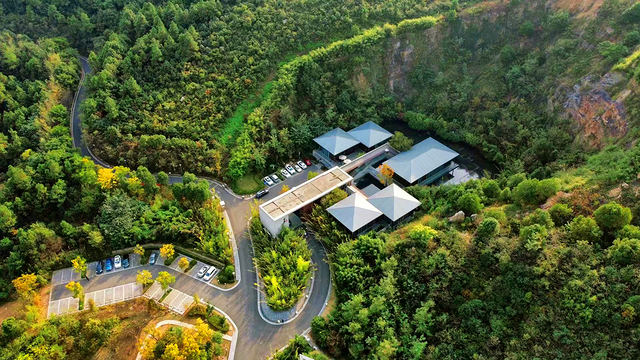 苏州科技城托尼洛·兰博基尼ROSSO酒店 | 首秀中国，周末春节不涨价！入住奢牌跑车同名新作，秘境选址离城不离尘，多样入住方式任你选！