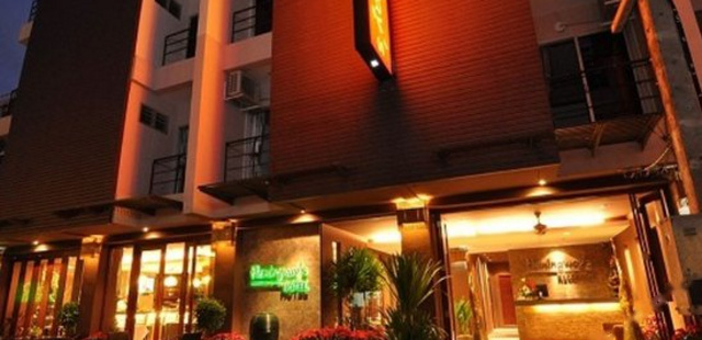 Hemingway’s Hotel Phuket (普吉岛海明威酒店)