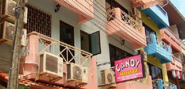 Candy House Phuket (普吉岛糖果屋酒店)