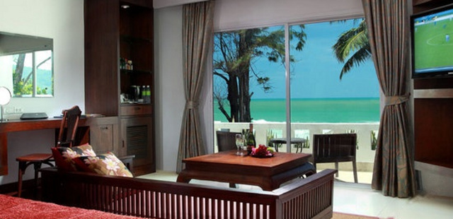 Safari Beach Hotel Phuket (普吉岛萨法里海滩酒店)