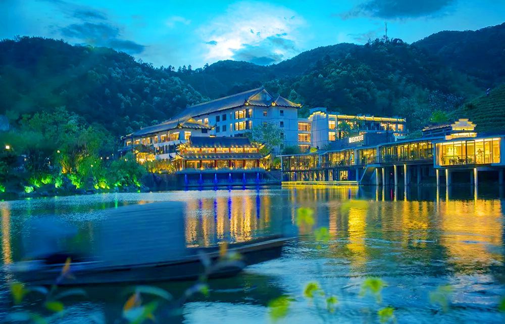 潜派旅行