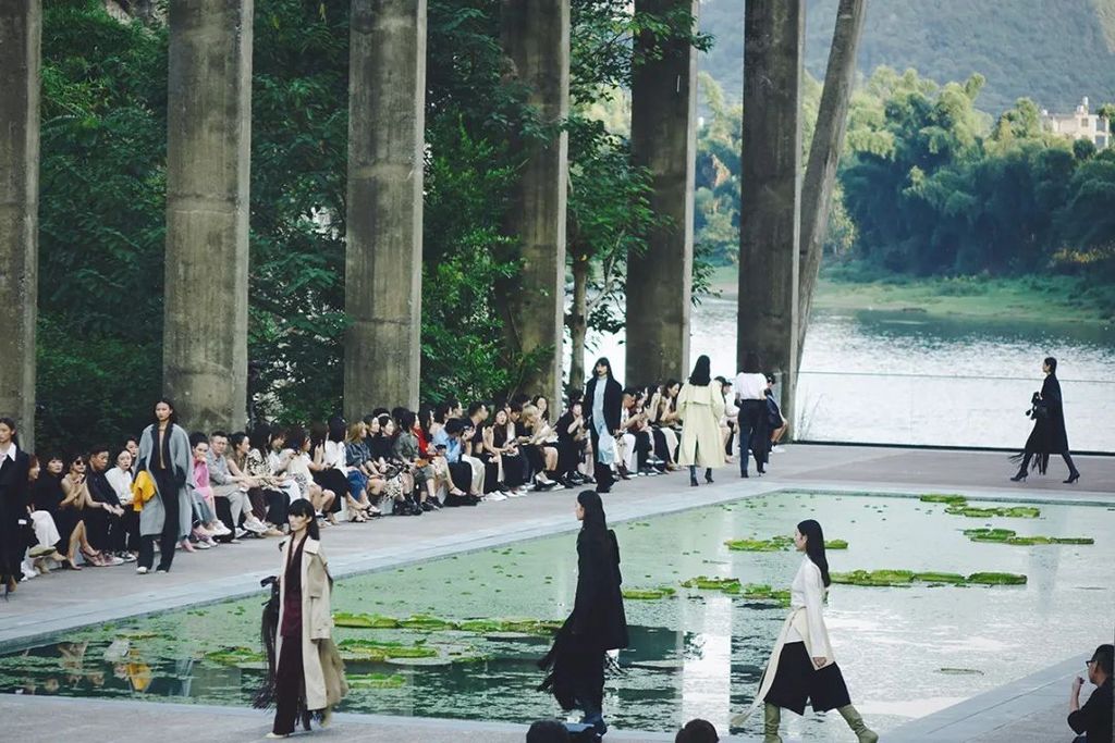 潜派旅行