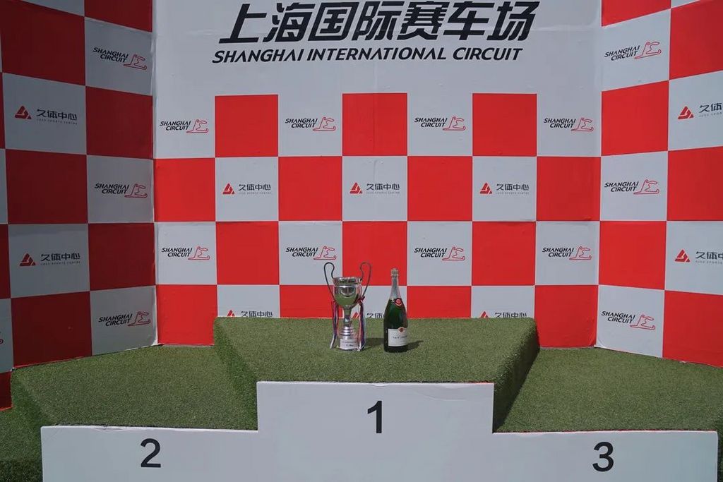 潜派旅行