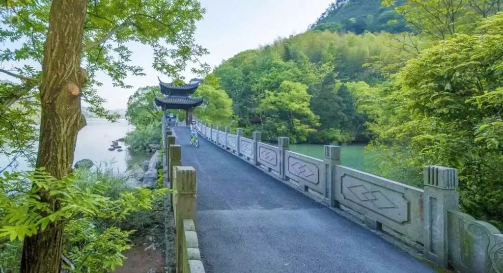 潜派旅行