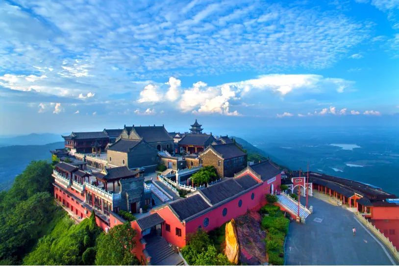 潜派旅行