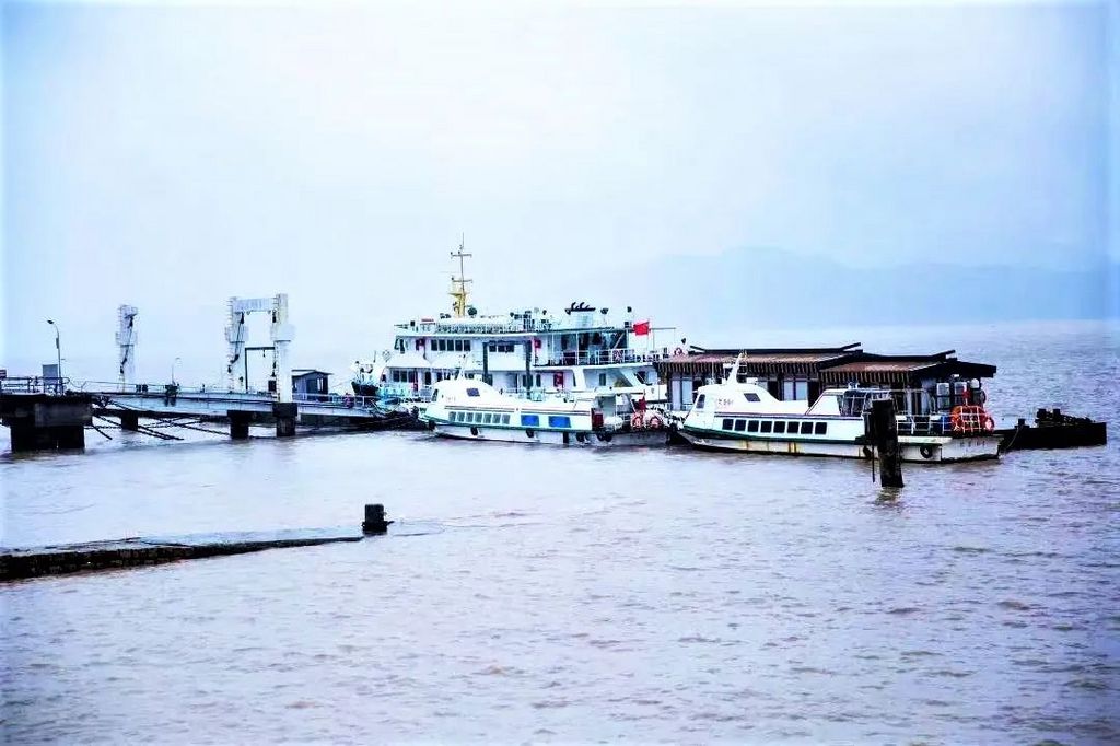 潜派旅行