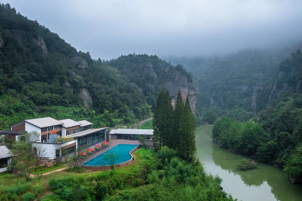 潜派旅行