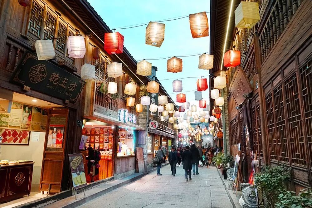 潜派旅行