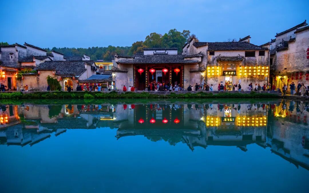 摄图网_700824573_安徽宏村夜景（企业商用）.jpg