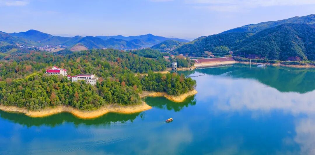 摄图网_700964873_浙江湖州德清对河口水库（企业商用）.jpg