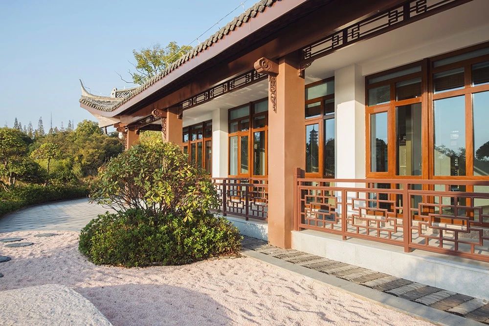 隐居瘦西湖温泉度假酒店私汤入户无限泡睡进48000㎡园林里的温泉房